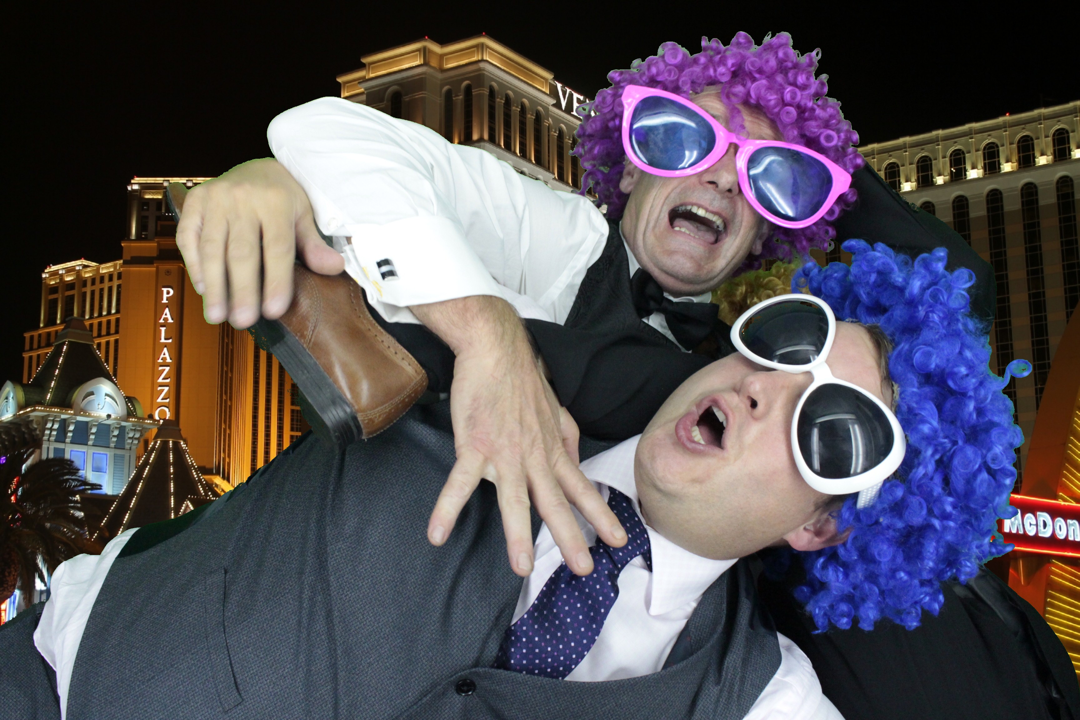 Mr & Mrs Hillier | View more photos from the event at gallery.myphotoboothexperience.co.uk/u/MyPhotoBoothExperienceLtd/Mr-Mrs-Hillier